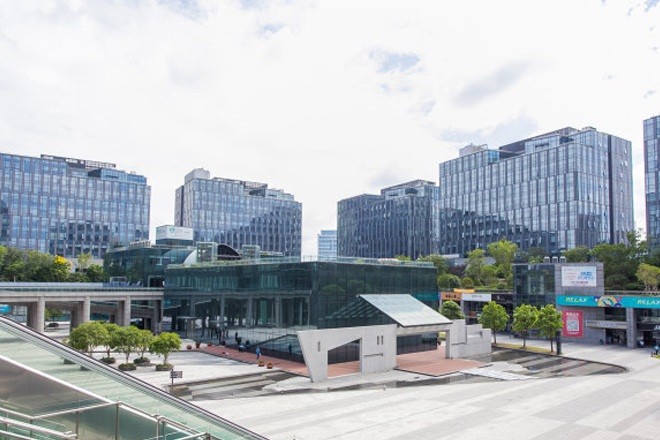 東方萬國企業(yè)中心