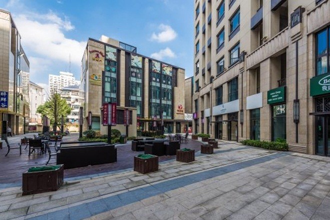 銀億濱江中心