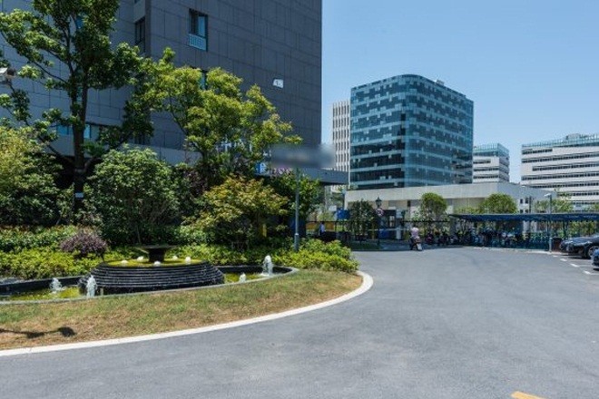 張江春申大廈