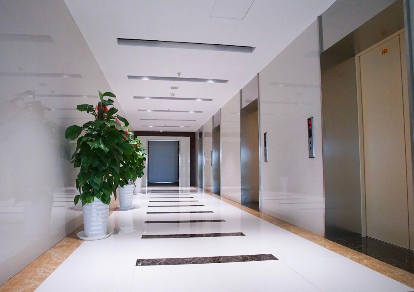 張江春申大廈