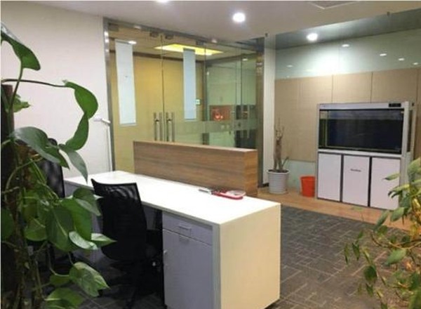 銀發(fā)大廈