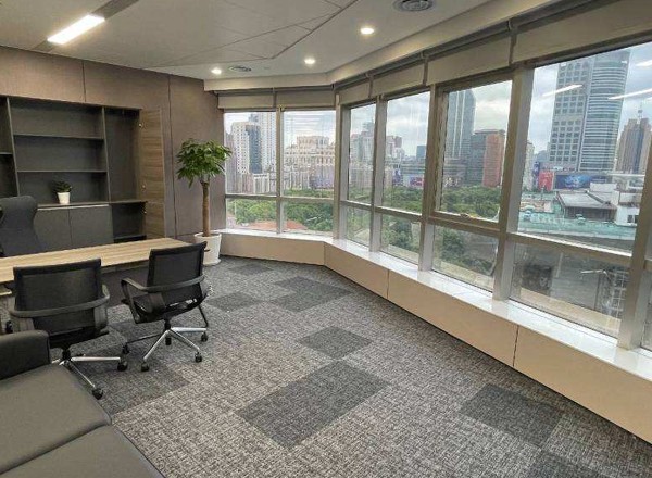 中區(qū)廣場