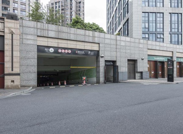 十八英尺大廈