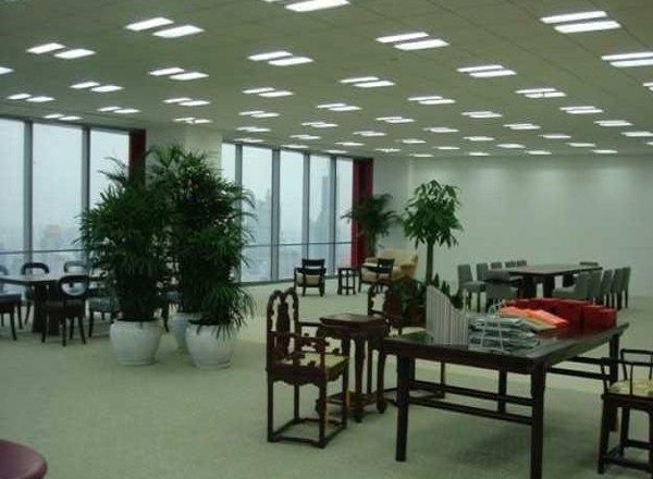 谷泰濱江大廈