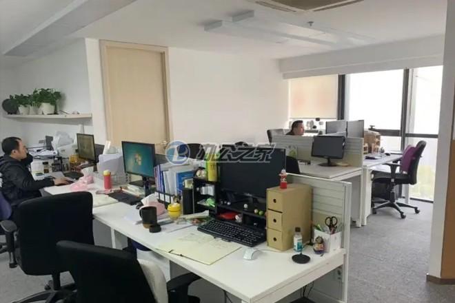 新紀(jì)元國際廣場