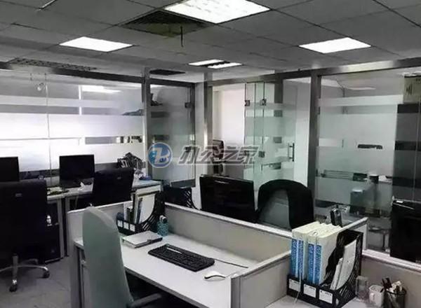 福克斯連鎖商務(wù)大廈