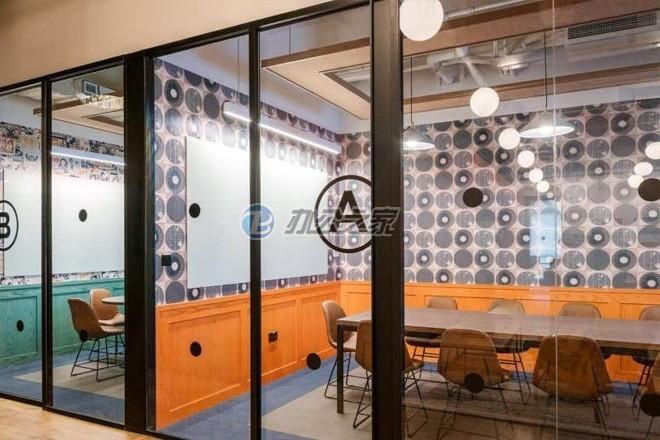WeWork(新疆路)