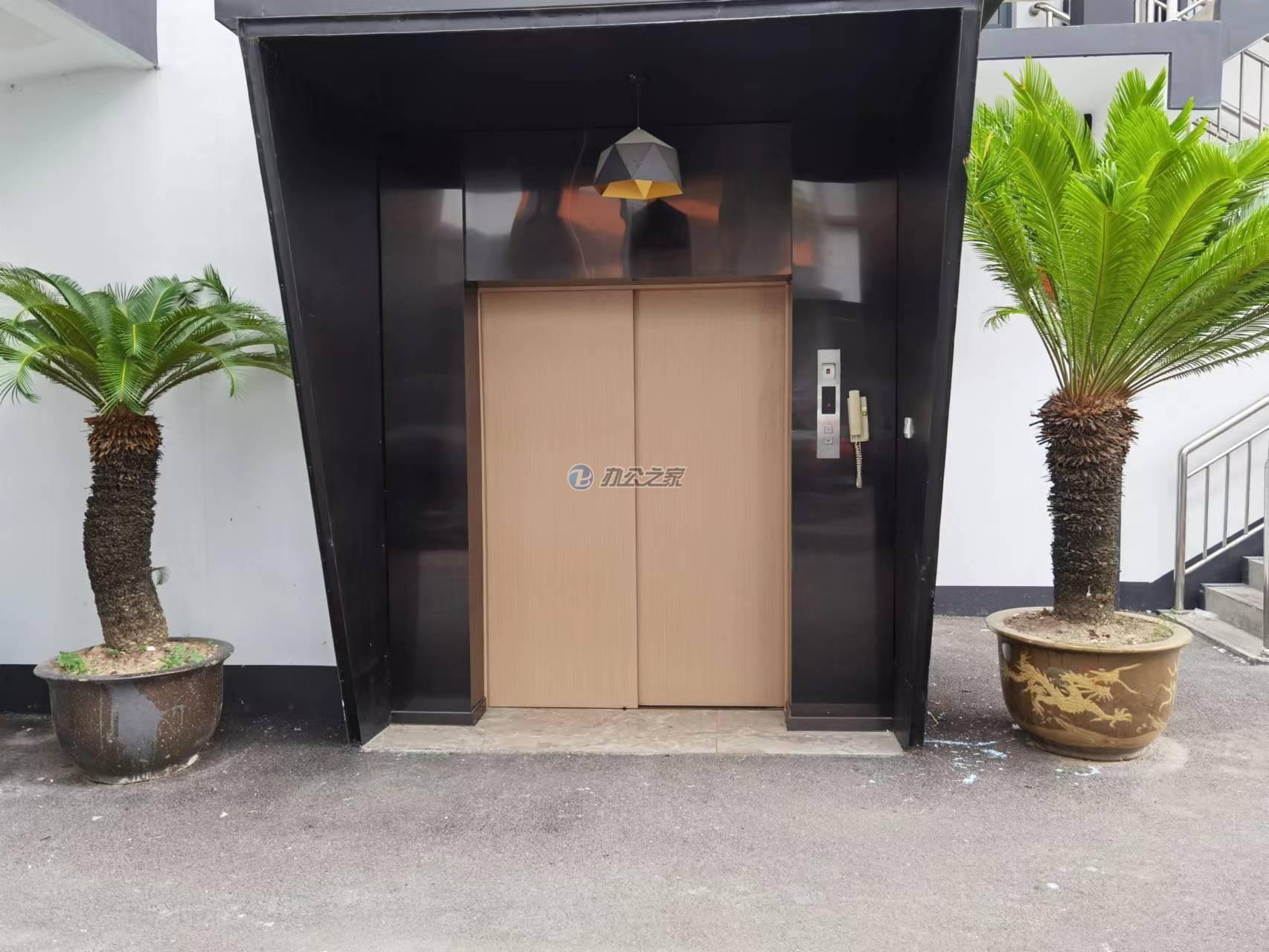 新頤創(chuàng)客園