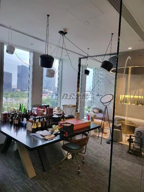 晶耀前灘