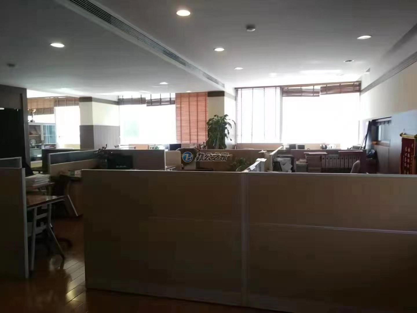 世和中心