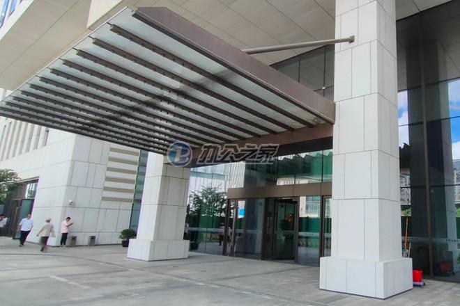 華泰金融大廈