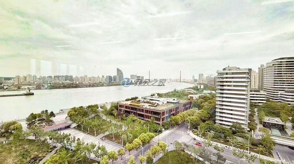 新岸商業(yè)中心