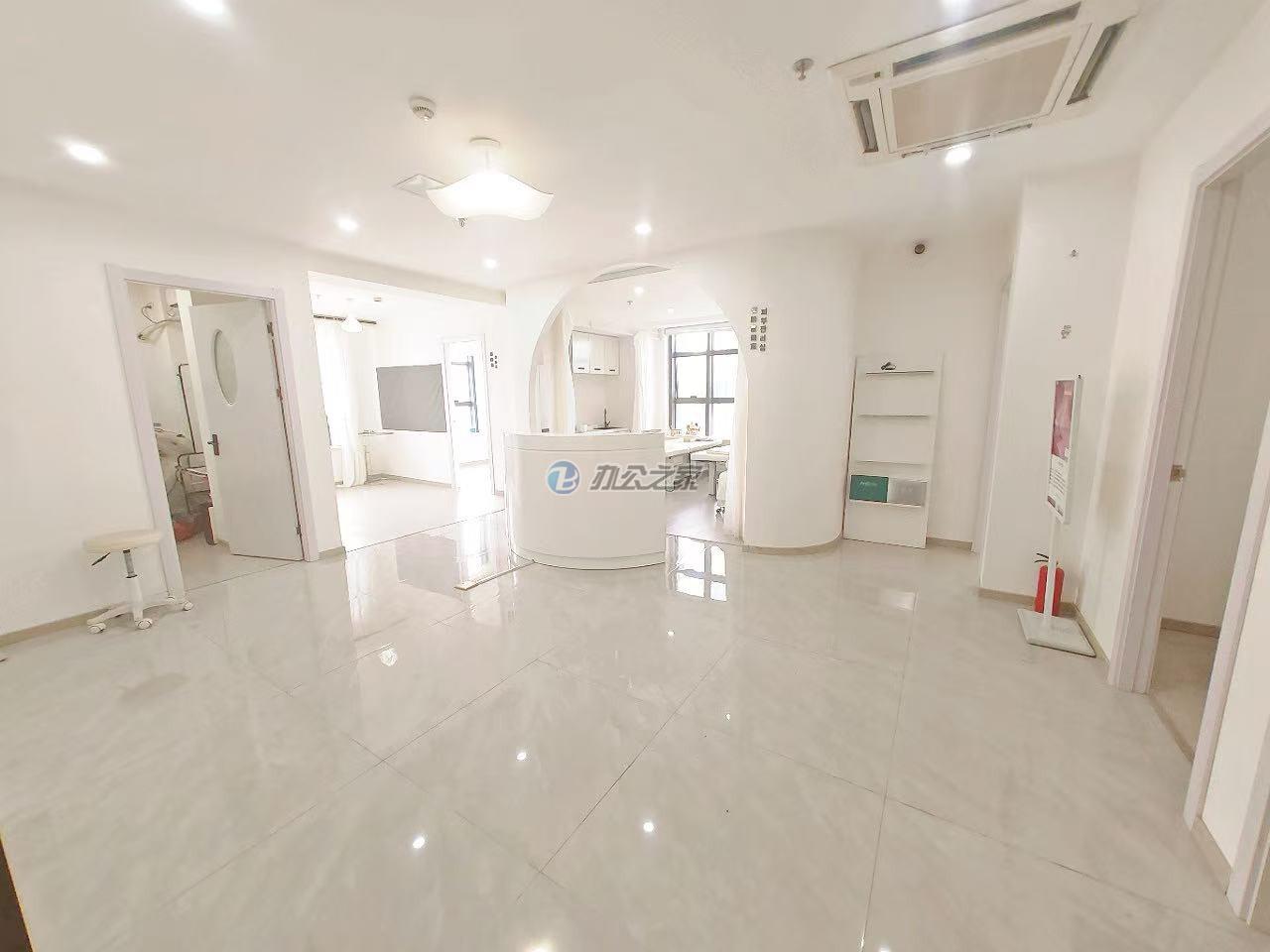 隆宇大廈