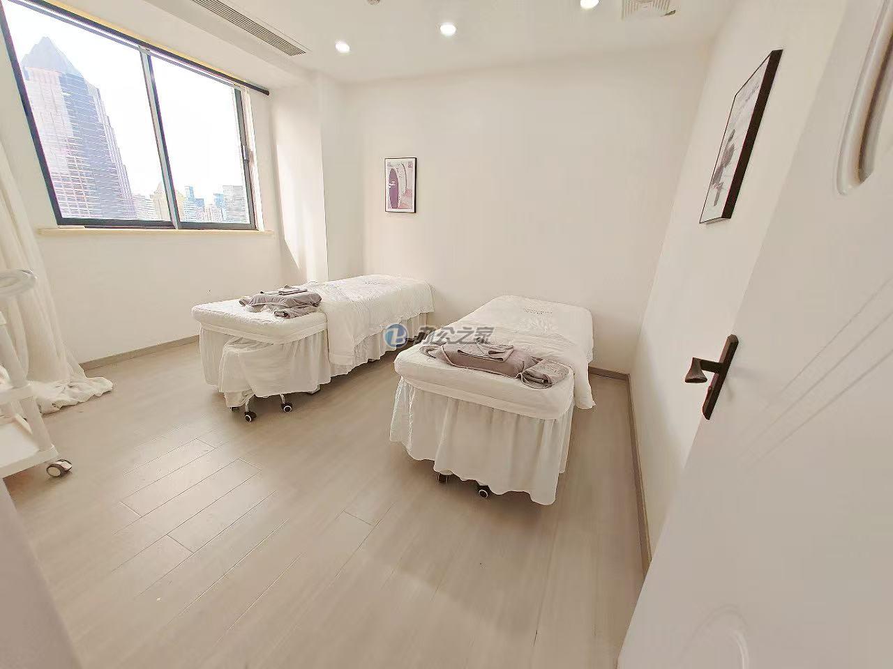隆宇大廈